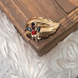 Vintage 1950's Coro Gold Leaf & Bug Brooch